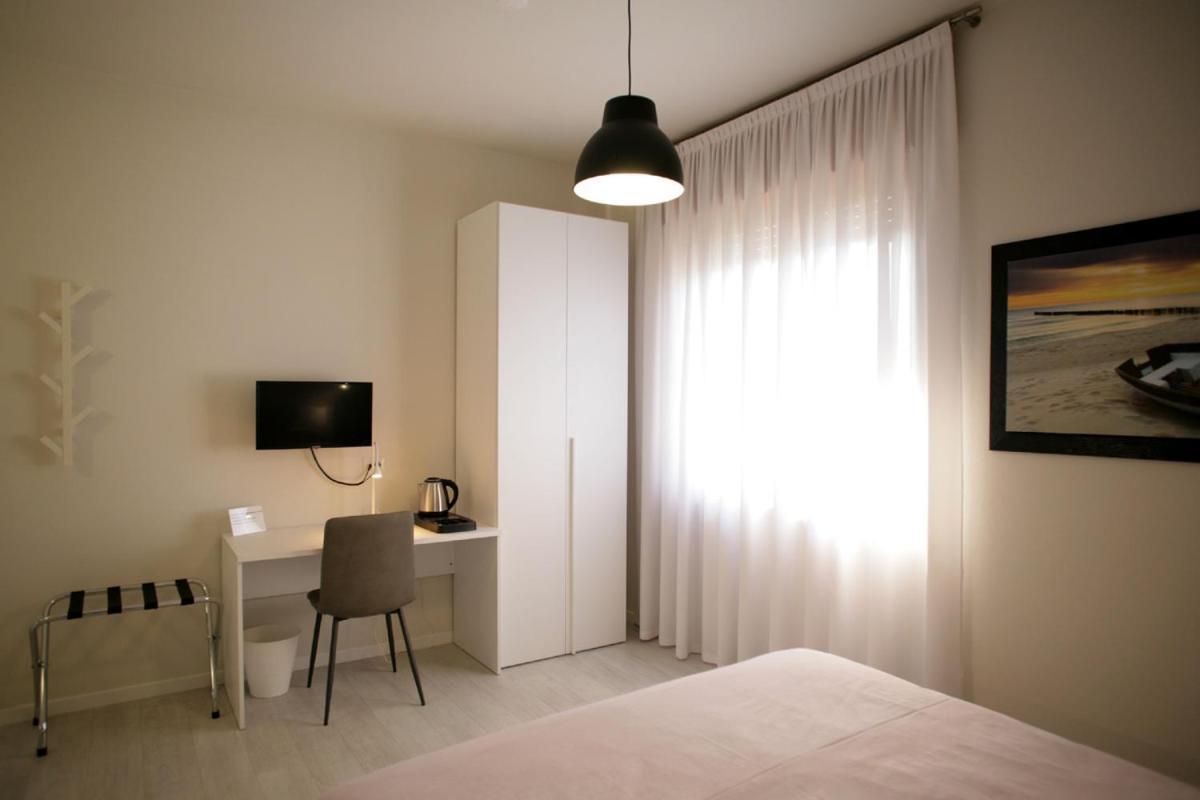 Brogliano Melograno Rooms B&B מראה חיצוני תמונה