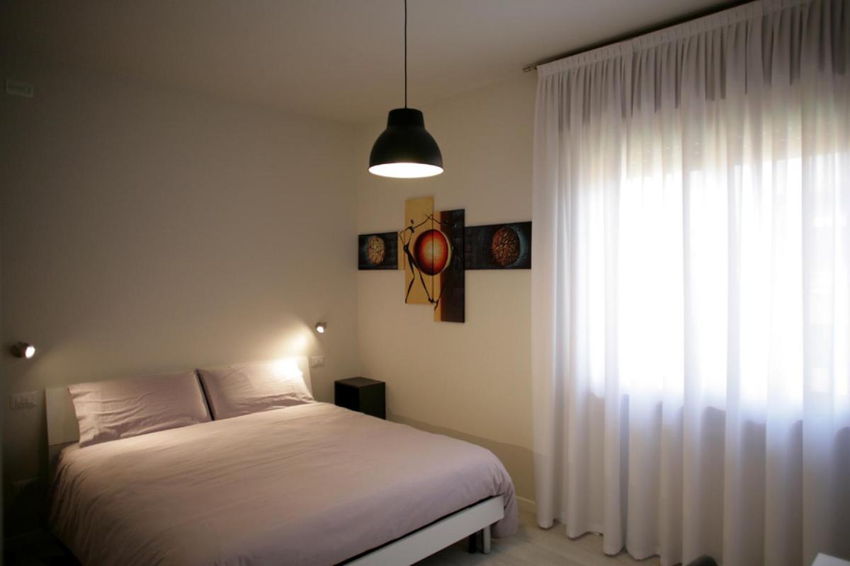 Brogliano Melograno Rooms B&B מראה חיצוני תמונה